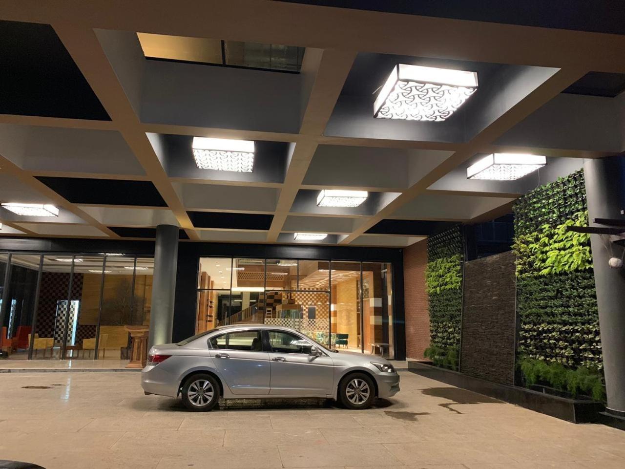 Regenta Resort Belagavi מראה חיצוני תמונה